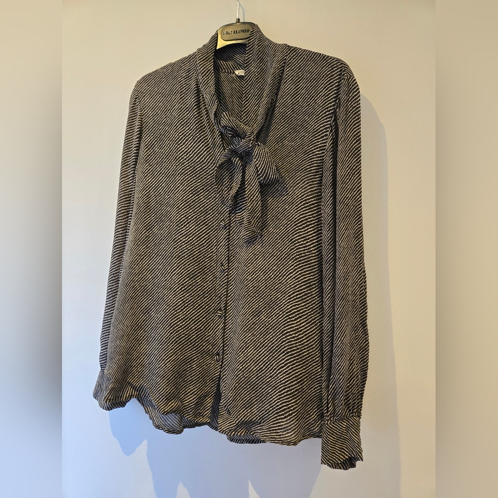 L'Agence Tie Neck Silk Print Blouse Size Small